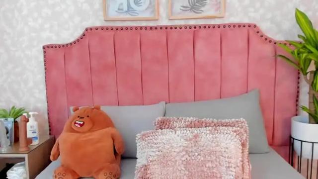 Image 6 of dove_kameron Stream on Chaturbate on 14 months ago