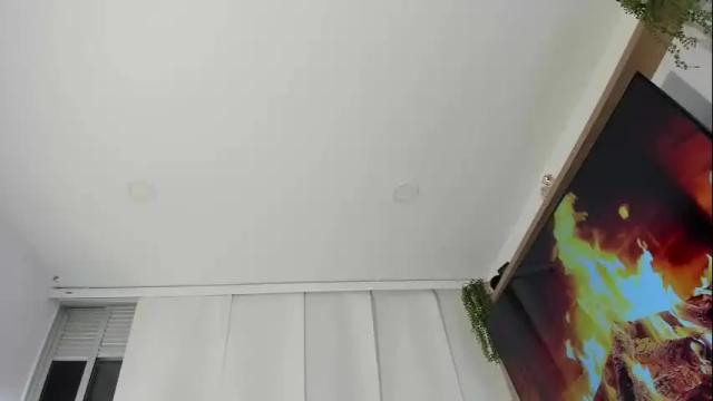 Image 4 of dove_kameron Stream on Chaturbate on 1 month ago