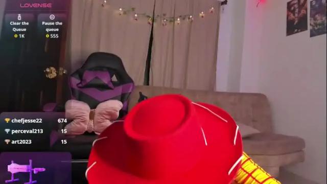 Image 2 of dracaryss_ Stream on Chaturbate on 1 month ago
