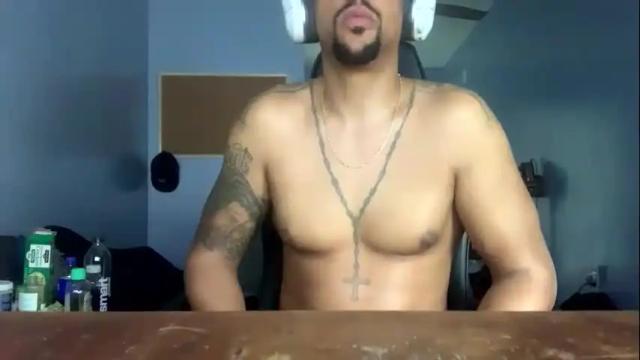 Image 2 of drae_gainz Stream on Chaturbate on 27 days ago