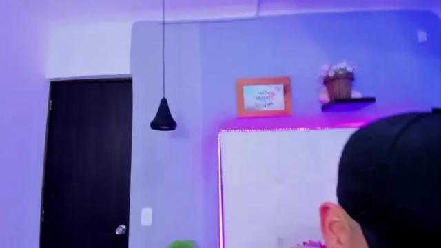 Image 10 of drako_and_millie Stream on Chaturbate on 19 months ago