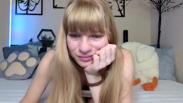 Image 10 of dream__flower Stream on Chaturbate on 16 months ago