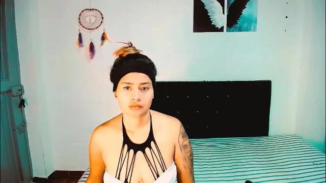 Image 2 of dream__girls69944 Stream on Chaturbate on 1 month ago