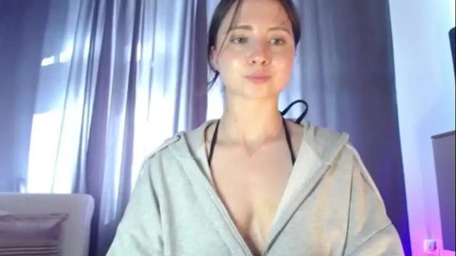 Image 2 of dream_nicole02 Stream on Chaturbate on 4 months ago