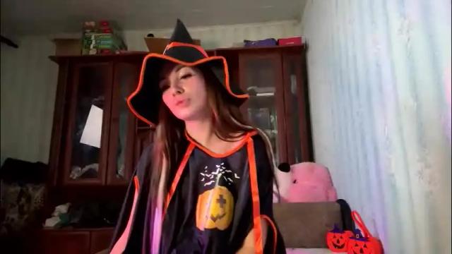 Image 2 of dreamkaren_ Stream on Chaturbate on 2 months ago