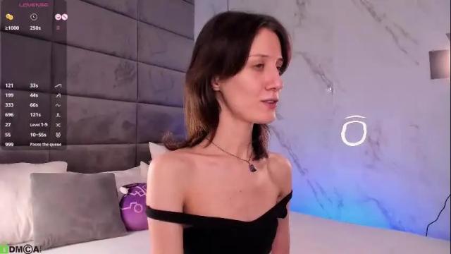 Image 2 of dreamy_kira Stream on Chaturbate on 18 days ago