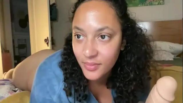 Image 10 of dreamyriri Stream on Chaturbate on 12 days ago