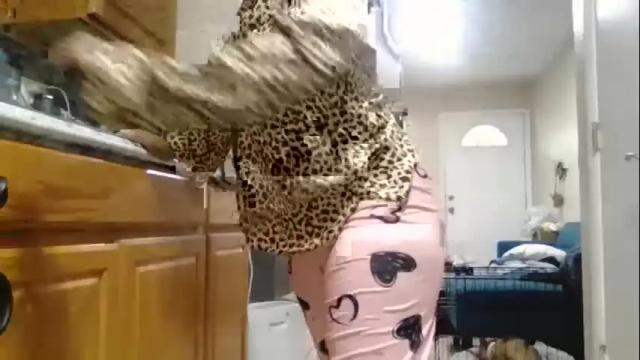 Image 12 of drinkbrandi15 Stream on Chaturbate on 4 months ago