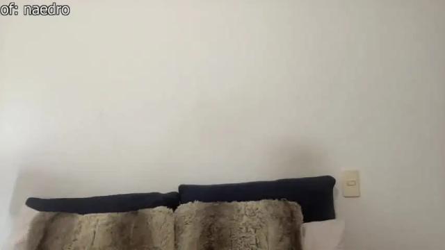 Image 3 of dronae Stream on Chaturbate on 15 months ago