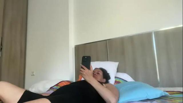 Image 4 of drresa Stream on Chaturbate on 9 days ago