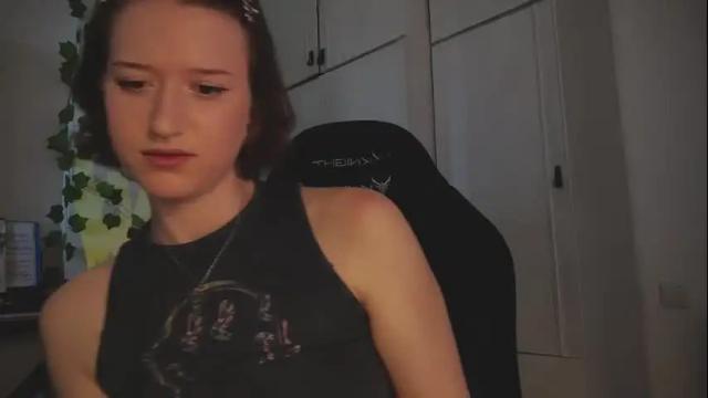 Image 4 of drugidiot_ Stream on Chaturbate on 1 month ago