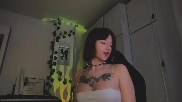 Image 8 of drugidiot_ Stream on Chaturbate on 1 month ago