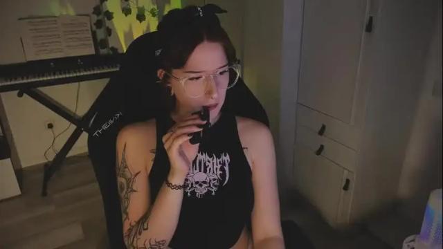 Thumbnail 1, drugidiot_'s Stream at Chaturbate, 1 month ago