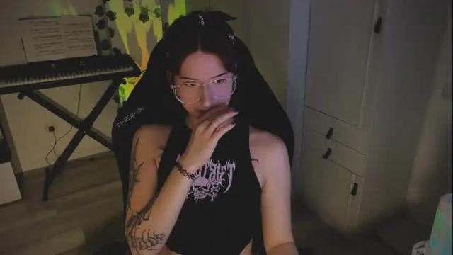 Image 2 of drugidiot_ Stream on Chaturbate on 1 month ago