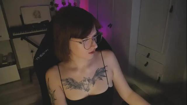 Image 3 of drugidiot_ Stream on Chaturbate on 1 month ago