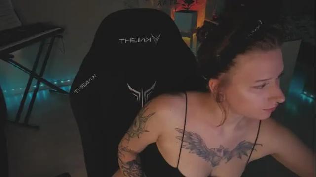 Image 11 of drugidiot_ Stream on Chaturbate on 19 days ago