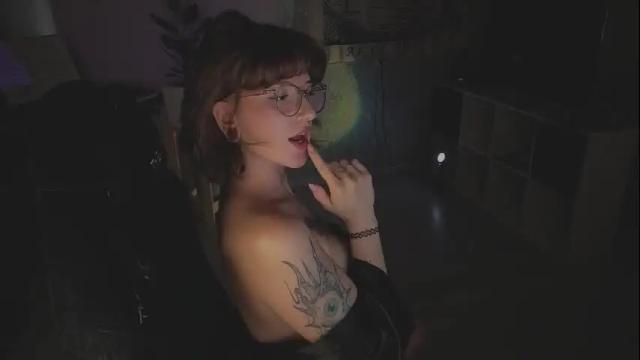 Image 3 of drugidiot_ Stream on Chaturbate on 10 days ago