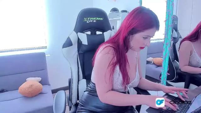 Image 11 of druidcandi Stream on Chaturbate on 18 months ago
