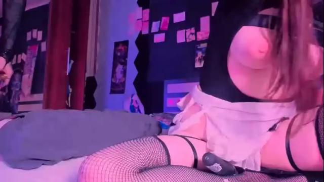 Image 3 of dualhornyfire Stream on Chaturbate on 1 month ago