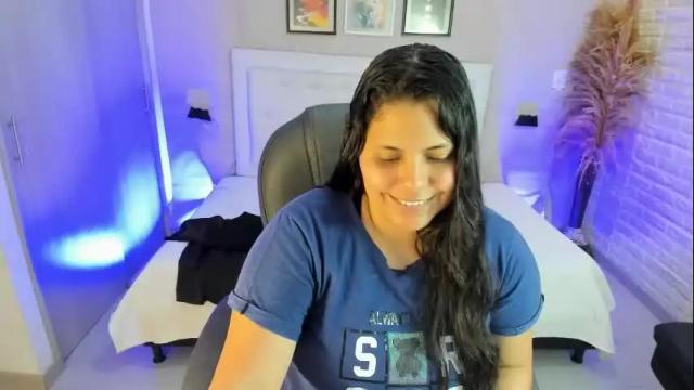 Image 10 of dulce__love69 Stream on Chaturbate on 1 month ago
