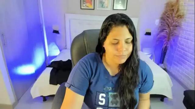 Image 8 of dulce__love69 Stream on Chaturbate on 1 month ago
