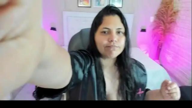 Image 3 of dulce__love69 Stream on Chaturbate on 1 month ago