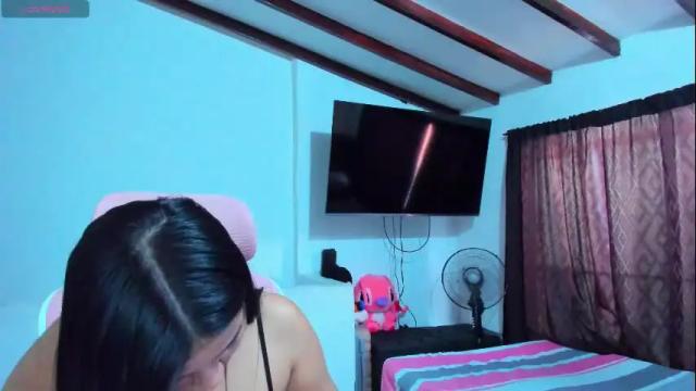 Image 2 of dulce_acosta Stream on Chaturbate on 1 month ago