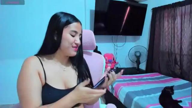 Image 8 of dulce_acosta Stream on Chaturbate on 1 month ago