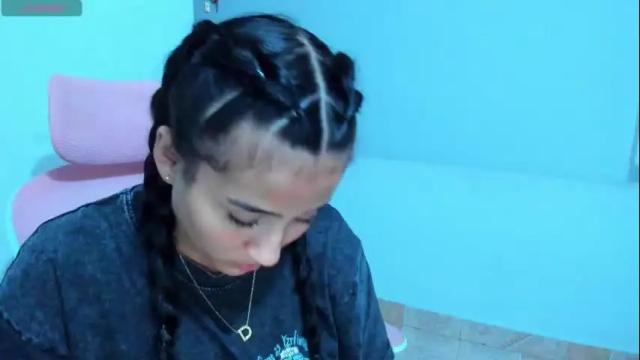 Image 8 of dulce_acosta Stream on Chaturbate on 1 month ago