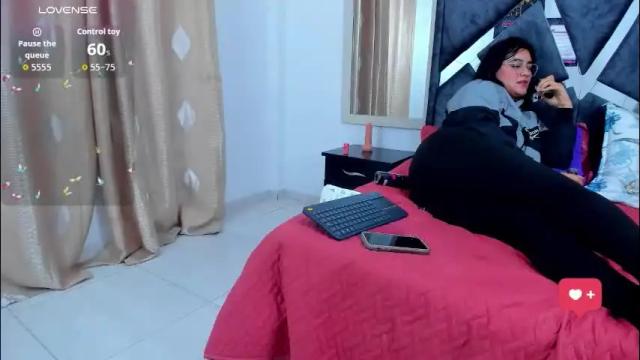 Thumbnail 1, dulce_amg's Stream at Chaturbate, 1 month ago