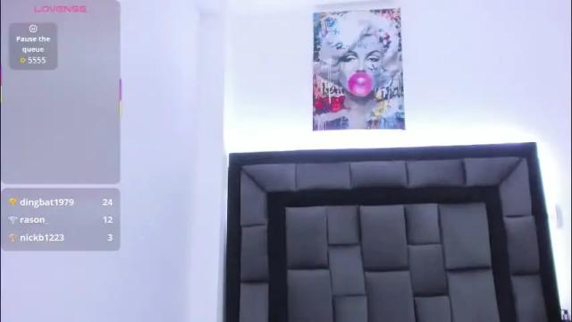 Image 12 of dulce_amg Stream on Chaturbate on 6 days ago