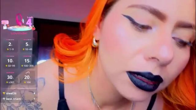 Image 2 of dulce_charlottee Stream on Chaturbate on 1 month ago