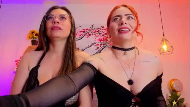 Image 3 of dulce_charlottee Stream on Chaturbate on 1 month ago