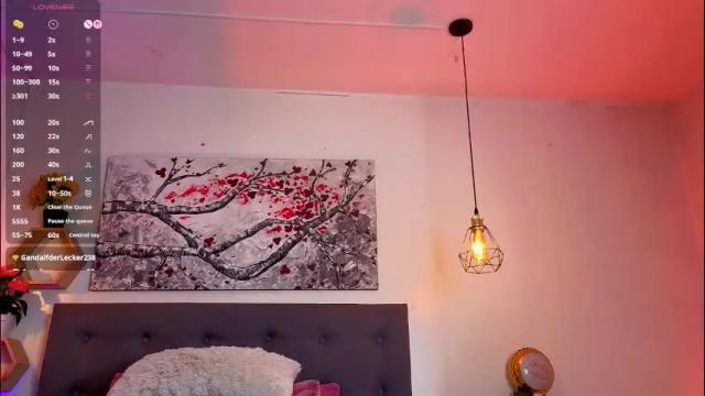 Image 6 of dulce_charlottee Stream on Chaturbate on 1 month ago