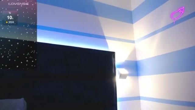 Image 2 of dulce_pink69 Stream on Chaturbate on 17 months ago
