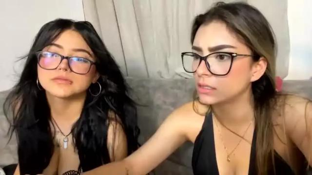 Image 11 of dulce_thomson Stream on Chaturbate on 15 months ago