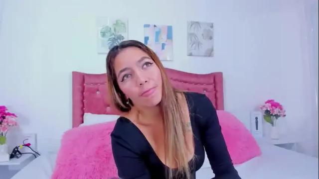 Image 3 of dulceangelita Stream on Chaturbate on 1 month ago