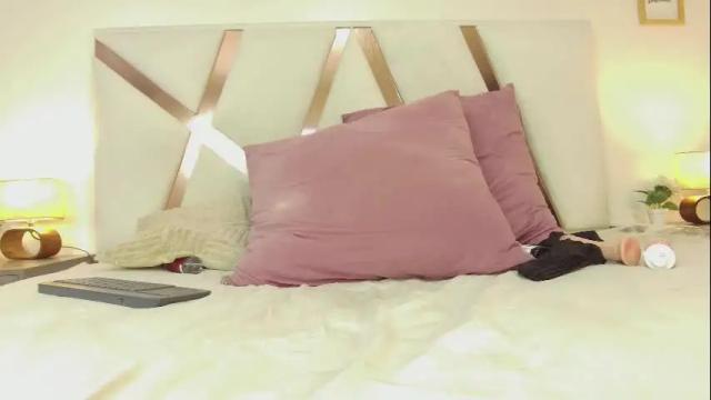 Image 6 of dulceaurora_ Stream on Chaturbate on 1 month ago