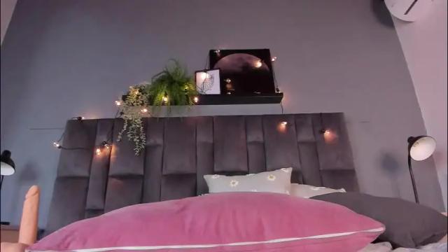 Image 3 of dulceaurora_ Stream on Chaturbate on 1 month ago