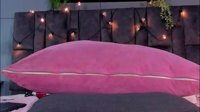 Image 11 of dulceaurora_ Stream on Chaturbate on 1 month ago