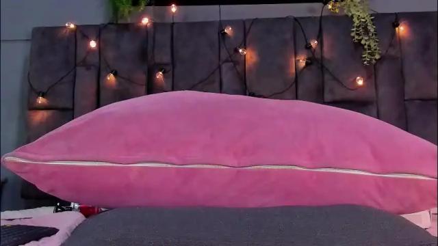 Image 7 of dulceaurora_ Stream on Chaturbate on 1 month ago