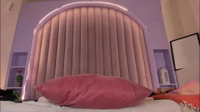 Image 4 of dulceaurora_ Stream on Chaturbate on 16 days ago