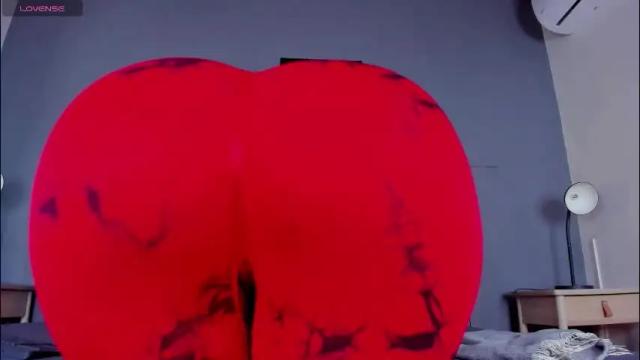 Image 2 of dulceaurora_ Stream on Chaturbate on 9 days ago