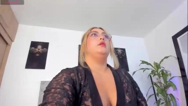 Image 2 of dulceedens_1 Stream on Chaturbate on 10 days ago