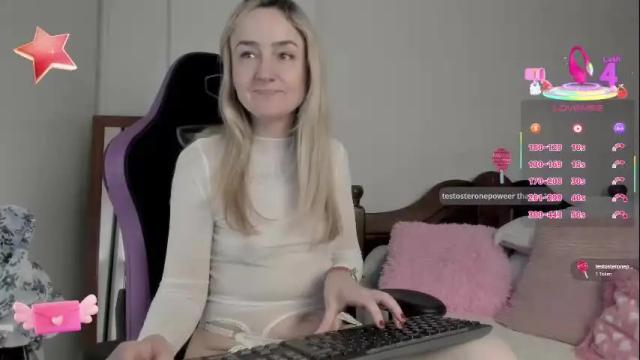 Image 7 of dulcejulia Stream on Chaturbate on 1 month ago