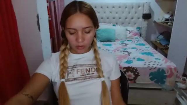 Image 4 of dulcemillerr_ Stream on Chaturbate on 16 months ago