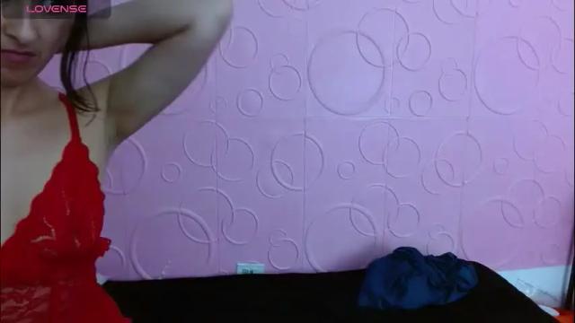 Image 2 of dulcenia_rose Stream on Chaturbate on 1 month ago