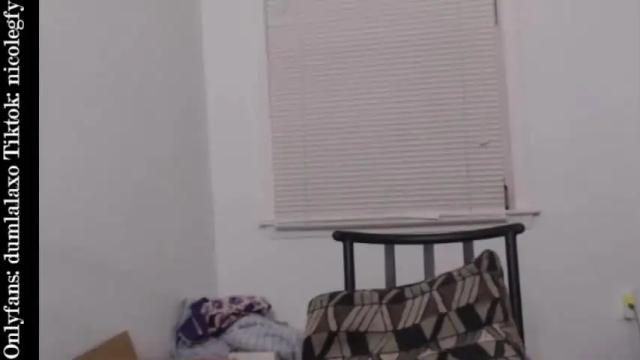 Image 4 of dumlala Stream on Chaturbate on 19 months ago