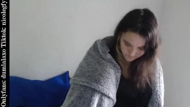 Image 4 of dumlala Stream on Chaturbate on 16 months ago
