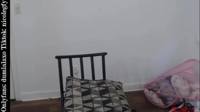 Image 6 of dumlala Stream on Chaturbate on 15 days ago